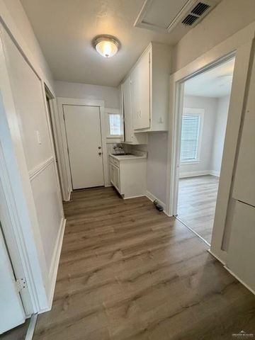 1400 N Dunlap Avenue, Mission, TX 78572