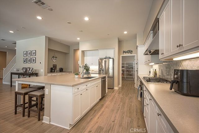 13471 Planet Court, Riverside, CA 92503