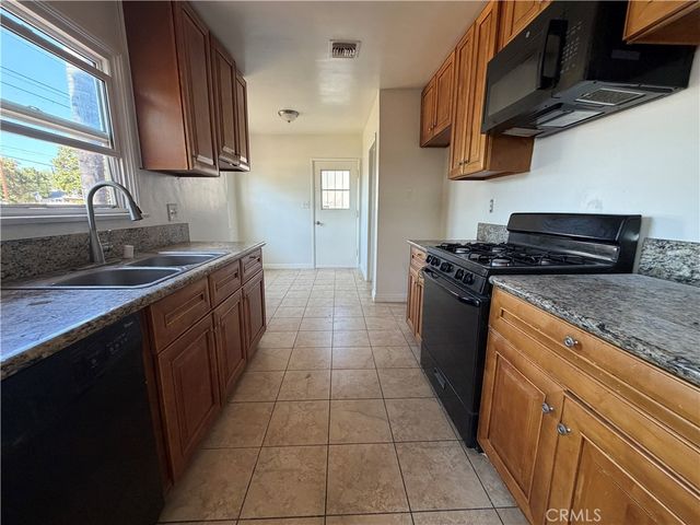 17046 Saticoy Street, Van Nuys, CA 91406