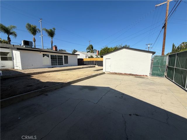 17046 Saticoy Street, Van Nuys, CA 91406