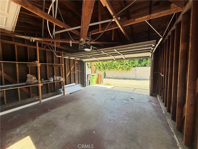 17046 Saticoy Street, Van Nuys, CA 91406