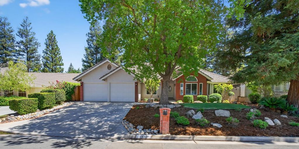 Image 1 of property listing at 10130 N Heather Drive, Fresno, CA 93720
