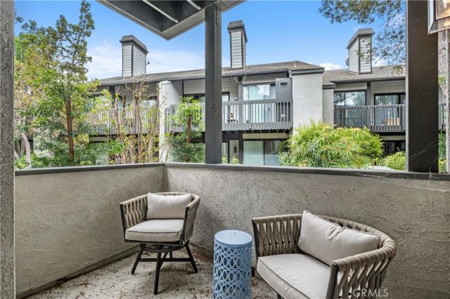 2514 W Macarthur, Santa Ana, CA 92704