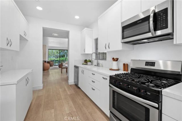 2514 W Macarthur, Santa Ana, CA 92704