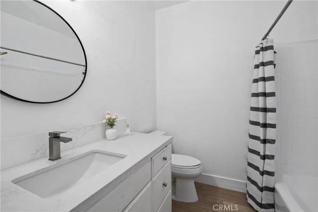 2514 W Macarthur, Santa Ana, CA 92704