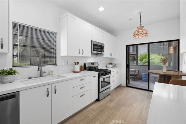 2514 W Macarthur, Santa Ana, CA 92704