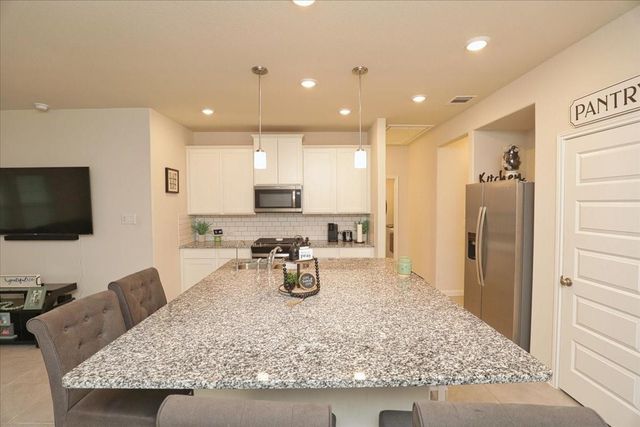 2051 W Darlington Oak Court, Conroe, TX 77304