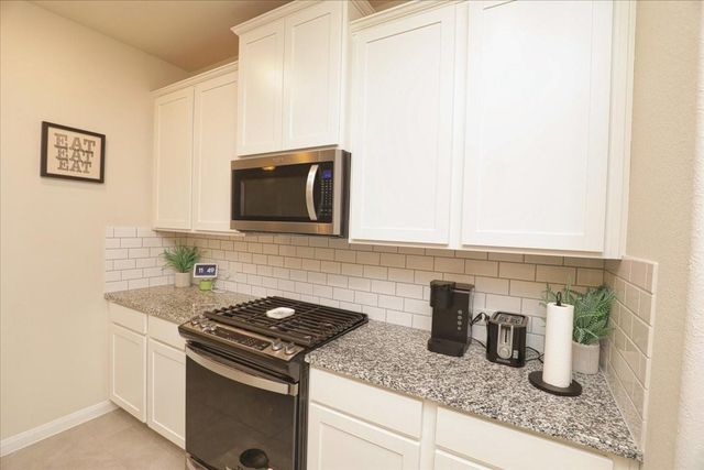 2051 W Darlington Oak Court, Conroe, TX 77304