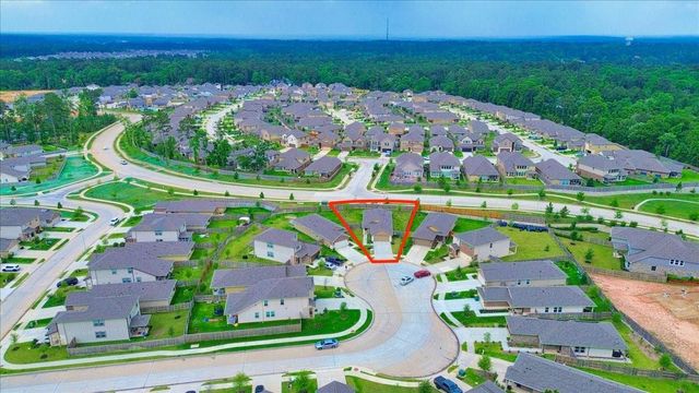 2051 W Darlington Oak Court, Conroe, TX 77304