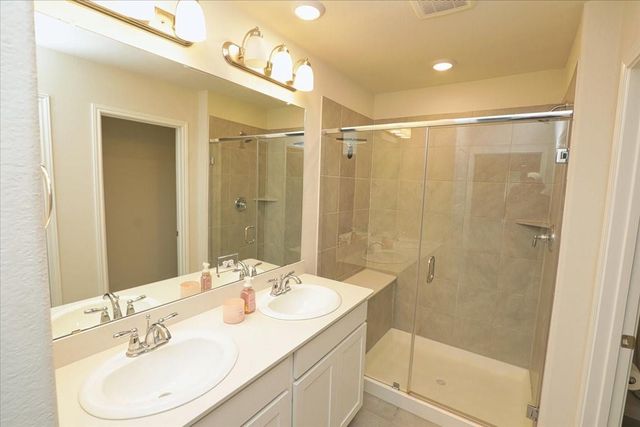 2051 W Darlington Oak Court, Conroe, TX 77304