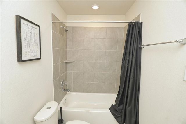 2051 W Darlington Oak Court, Conroe, TX 77304