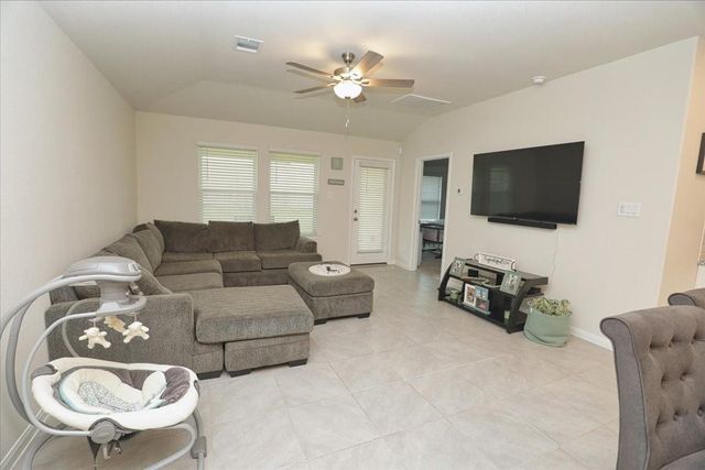 2051 W Darlington Oak Court, Conroe, TX 77304