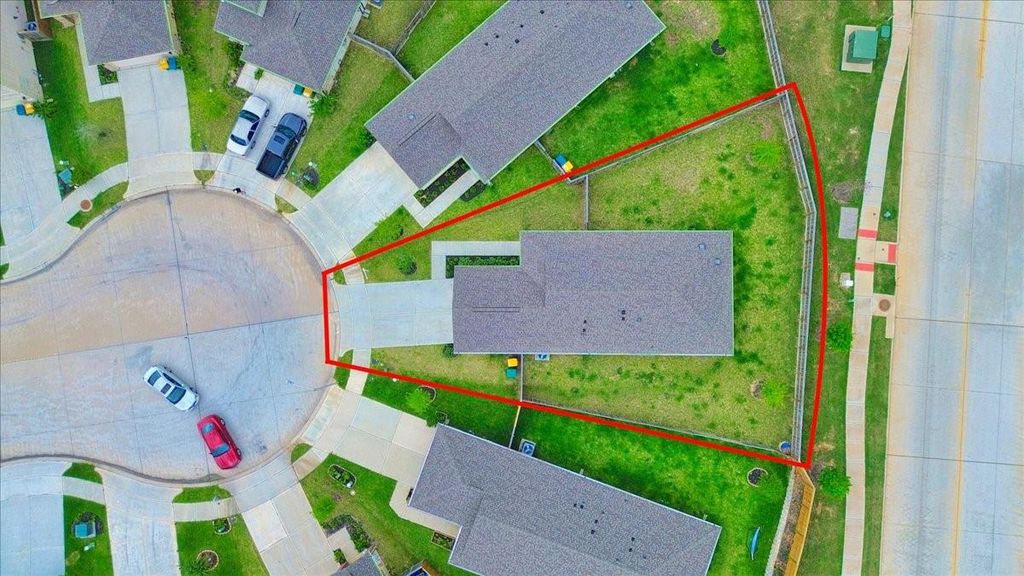 2051 W Darlington Oak Court, Conroe, TX 77304