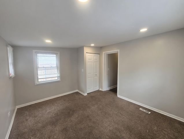 8622 S Jeffery Boulevard, Chicago, IL 60617