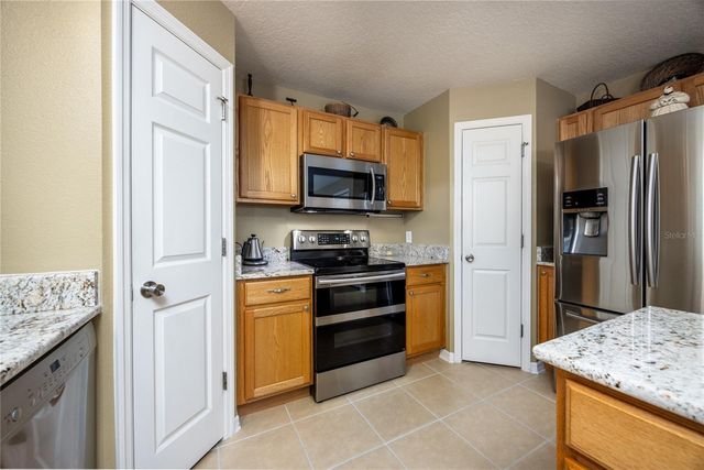 940 NW 229TH DRIVE, Newberry, FL 32669