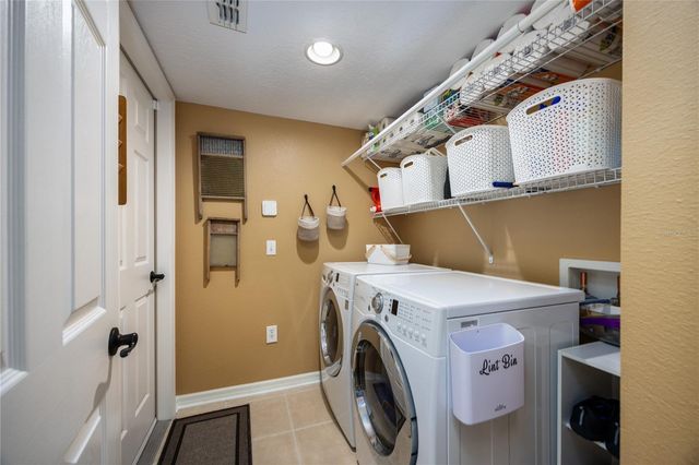 940 NW 229TH DRIVE, Newberry, FL 32669