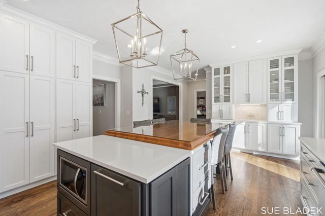 6380 Hidden Pond Drive, Laketown Twp, MI 49423