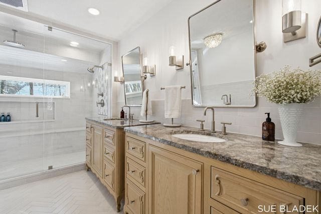 6380 Hidden Pond Drive, Laketown Twp, MI 49423