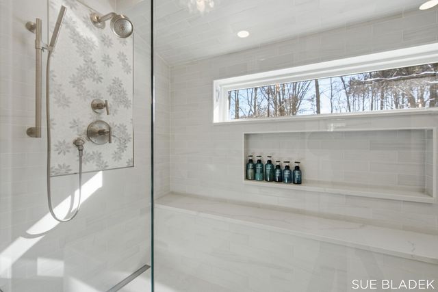 6380 Hidden Pond Drive, Laketown Twp, MI 49423