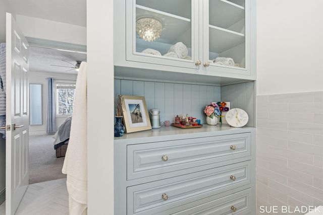 6380 Hidden Pond Drive, Laketown Twp, MI 49423