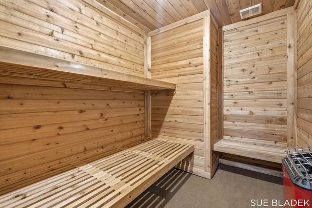 6380 Hidden Pond Drive, Laketown Twp, MI 49423