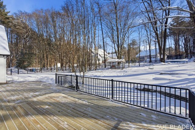 6380 Hidden Pond Drive, Laketown Twp, MI 49423