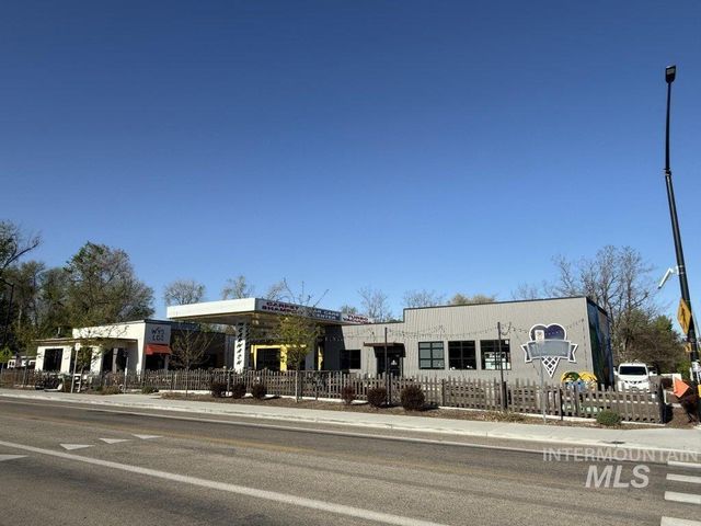 3605 W Morris Hill Rd, Boise, ID 83706