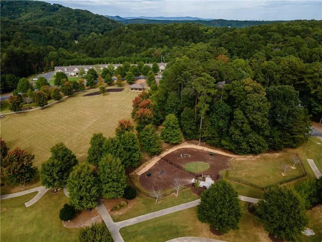 305 Ridgewood Drive, Waleska, GA 30183