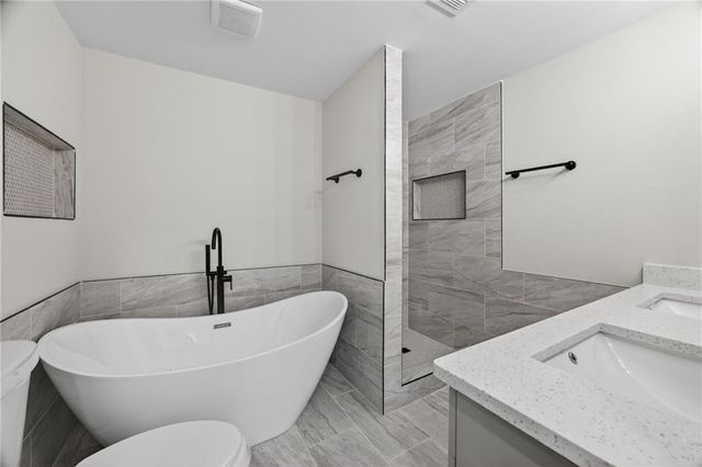 6050 Randy Lane, Ellenwood, GA 30294