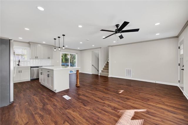 6050 Randy Lane, Ellenwood, GA 30294