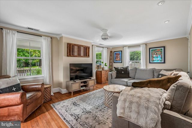 43655 HAY RD, Ashburn, VA 20147