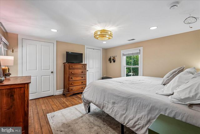 43655 HAY RD, Ashburn, VA 20147