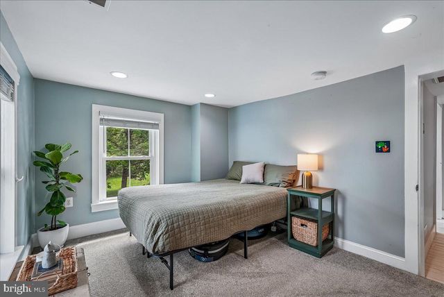 43655 HAY RD, Ashburn, VA 20147
