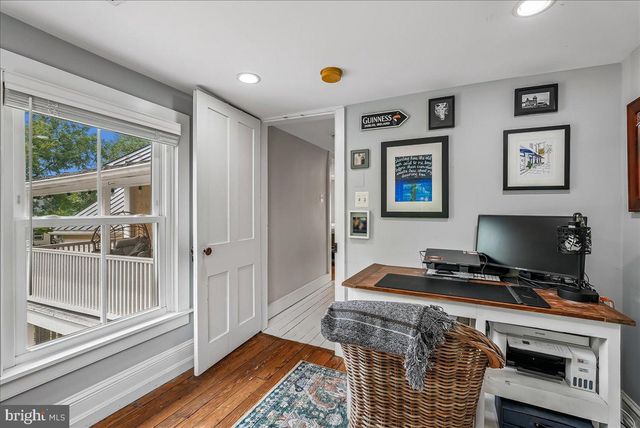 43655 HAY RD, Ashburn, VA 20147