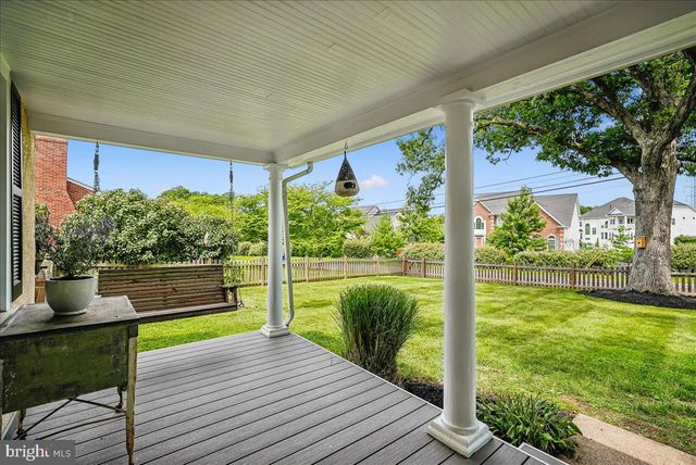 43655 HAY RD, Ashburn, VA 20147