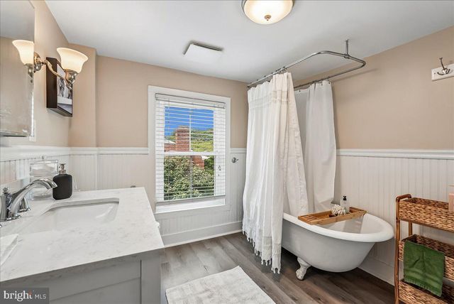 43655 HAY RD, Ashburn, VA 20147