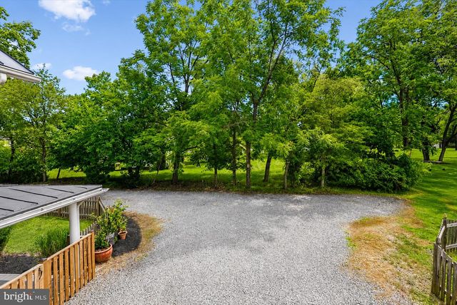43655 HAY RD, Ashburn, VA 20147