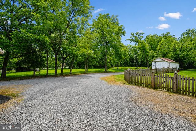 43655 HAY RD, Ashburn, VA 20147