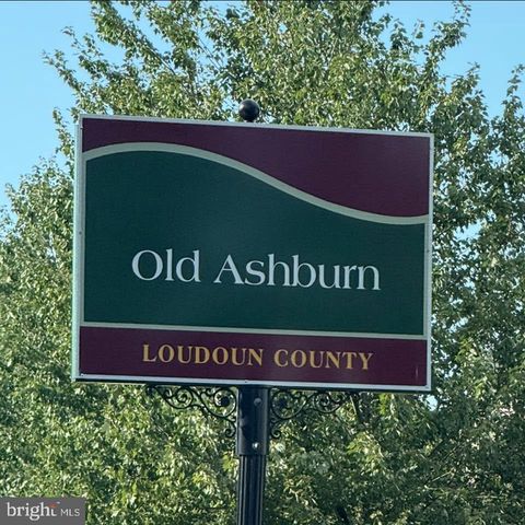 43655 HAY RD, Ashburn, VA 20147