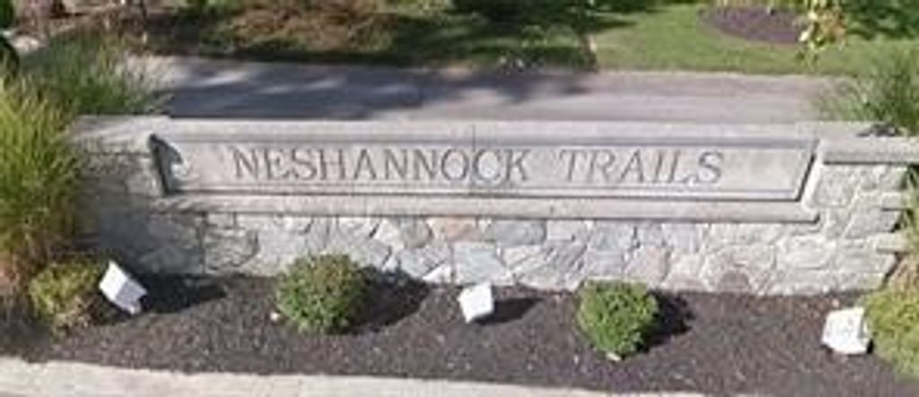 204 Neshannock Trails Dr, Neshannock Twp, PA 16105