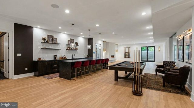608 WALKER RD, Great Falls, VA 22066