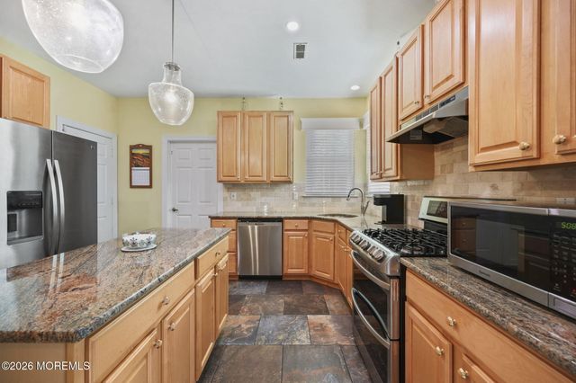 52 Erin Drive, Jackson, NJ 08527