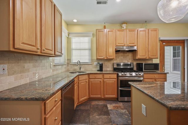 52 Erin Drive, Jackson, NJ 08527