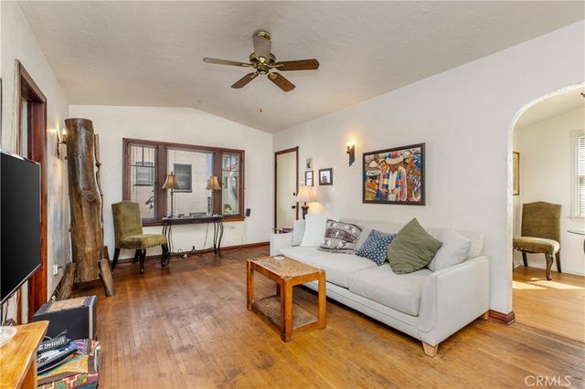 1117 Mira Mar Avenue, Long Beach, CA 90804