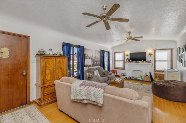 1117 Mira Mar Avenue, Long Beach, CA 90804