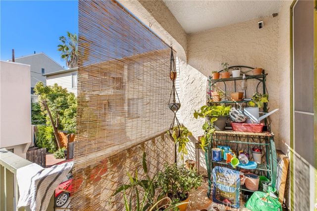 1117 Mira Mar Avenue, Long Beach, CA 90804