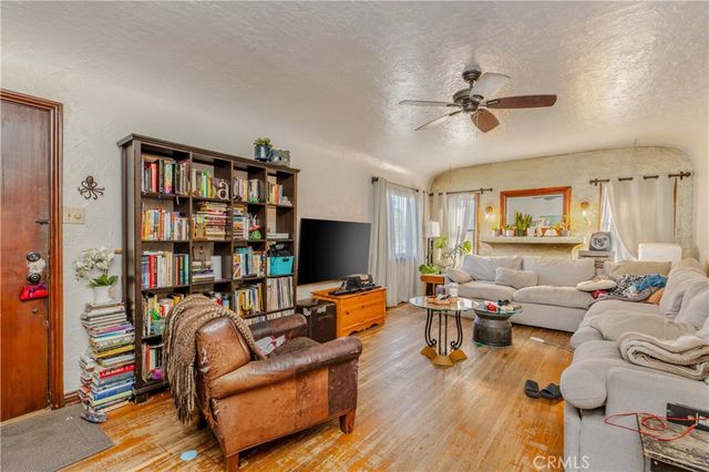 1117 Mira Mar Avenue, Long Beach, CA 90804