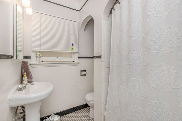 1117 Mira Mar Avenue, Long Beach, CA 90804