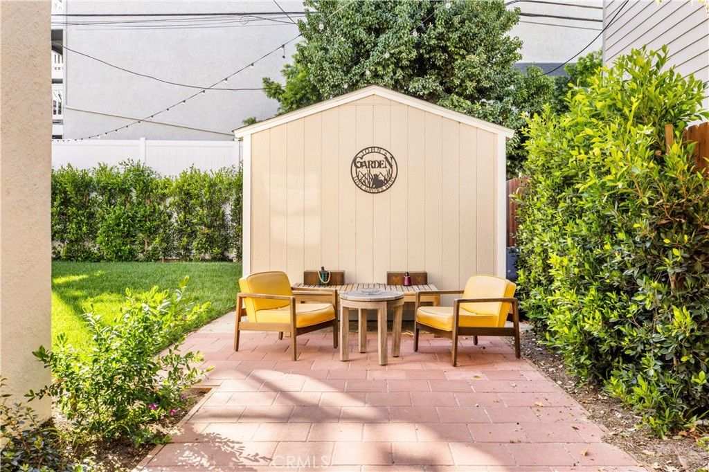 Image 5 of property listing at 1117 Mira Mar Avenue, Long Beach, CA 90804