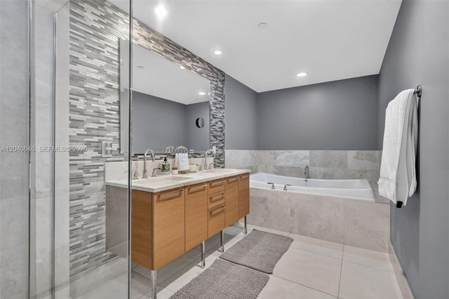 17001 Collins Ave 3402, Sunny Isles Beach, FL 33160